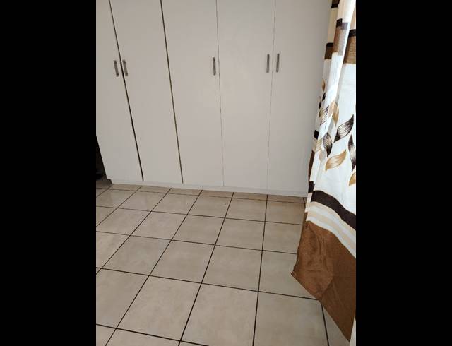 5 BEDROOM APARTMENT BLOCK FOR SALE IN AMAJUBA PARK